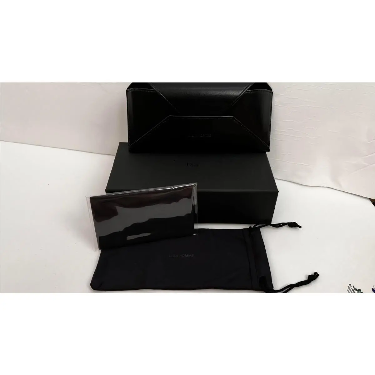 Christian Dior Black Eyeglasses/sunglasses Case w Cleaning Cloth and Box 73