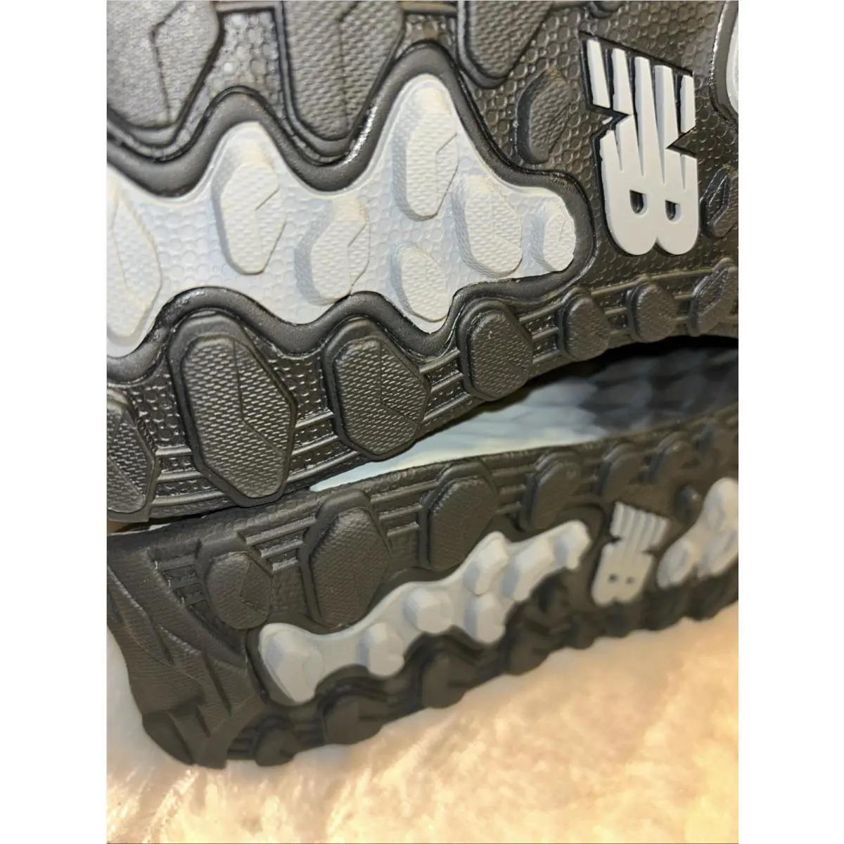 New Balance shoes Fresh Foam - Black 13