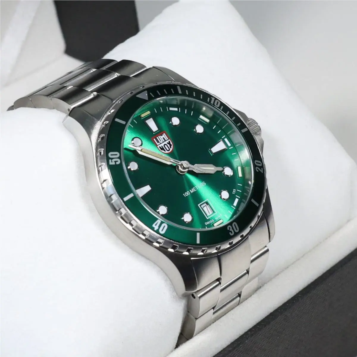 Luminox Sport Timer Green Dial Men`s Stainless Steel Watch XS.0957