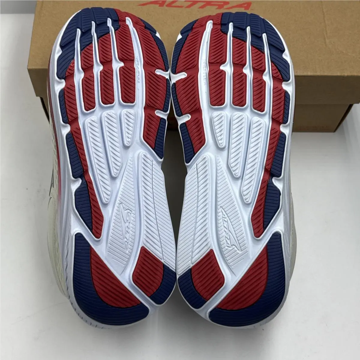 Altra shoes - Via Olympus - Via Olympus - AL0A82CR140 - White (UPC: 0196573172845) 4