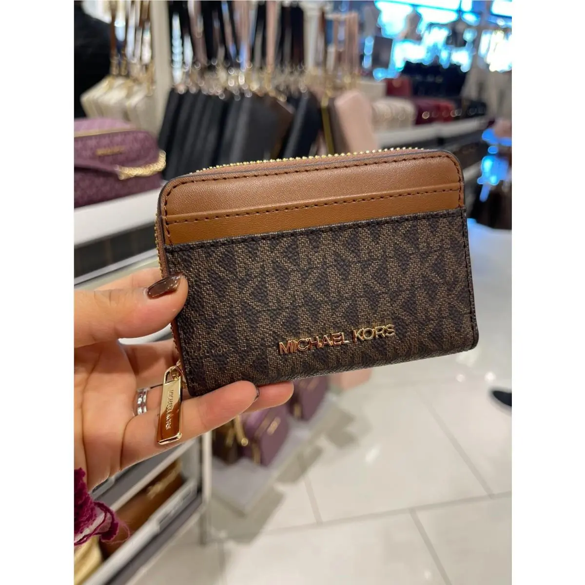 Jet Set Travel MD ZA Card Case Wallet Pvc Solid MK Signature MK Signature Brown/Brown by Michael Kors