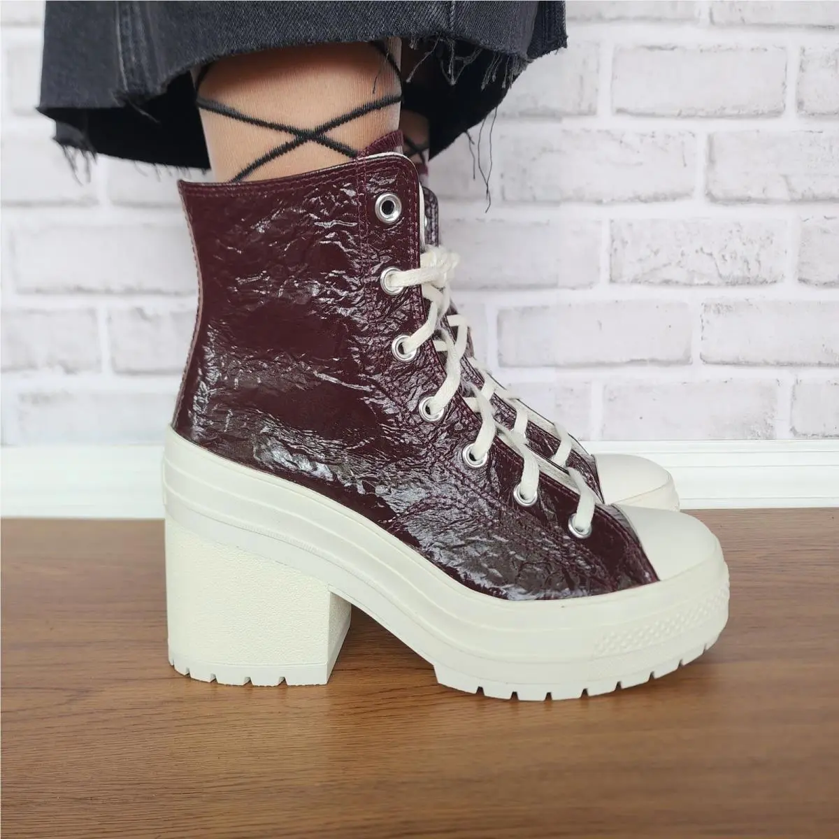 Converse shoes - Chuck 70 De Luxe - Chuck Luxe - A13387C - Burgundy (UPC: 194435272344) 0