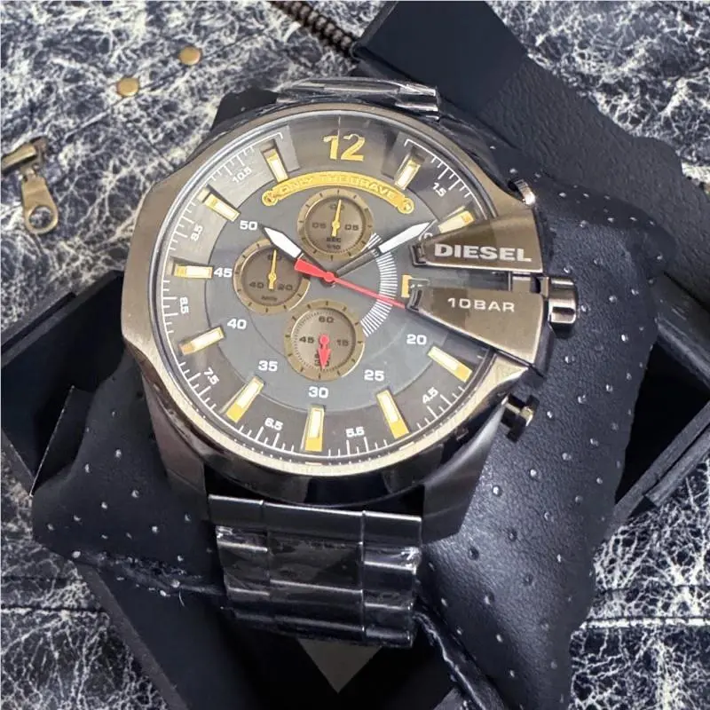 Diesel Men`s Mega Chief Chronograph Gunmetal Steel Watch DZ4421