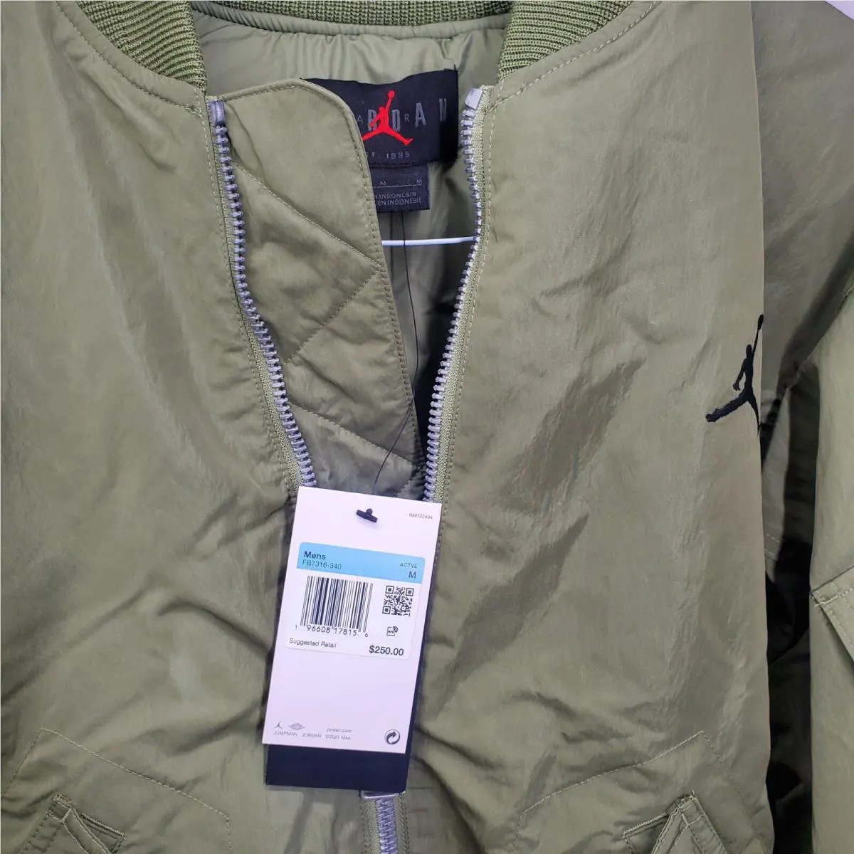Nike clothing - Jordan Essentials Renegade - Essentials Renegade - Green 2