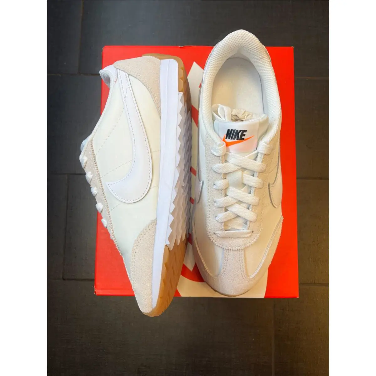 Nike shoes - White 2