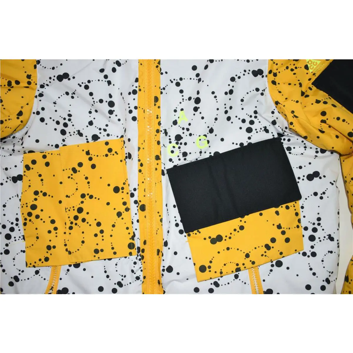 Nike clothing - AQ3531-100 - AQ3531-100 - White/Yellow/Black 4