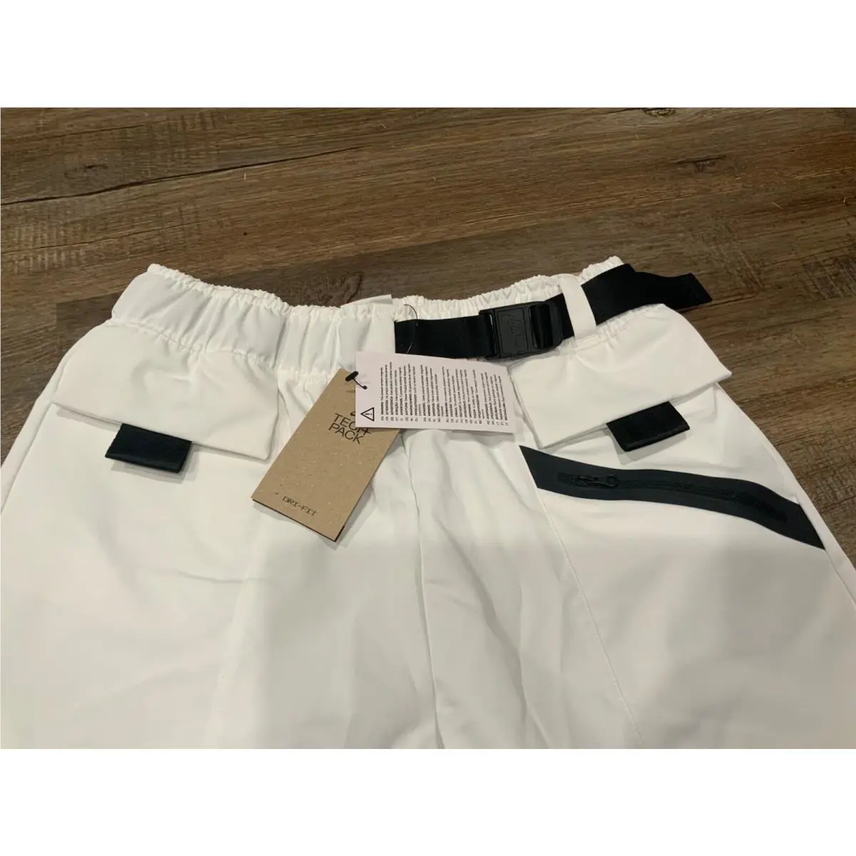 Nike clothing - White 1