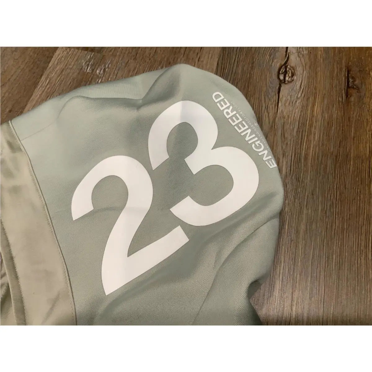 Nike clothing - Green (UPC: 640135211966) 0