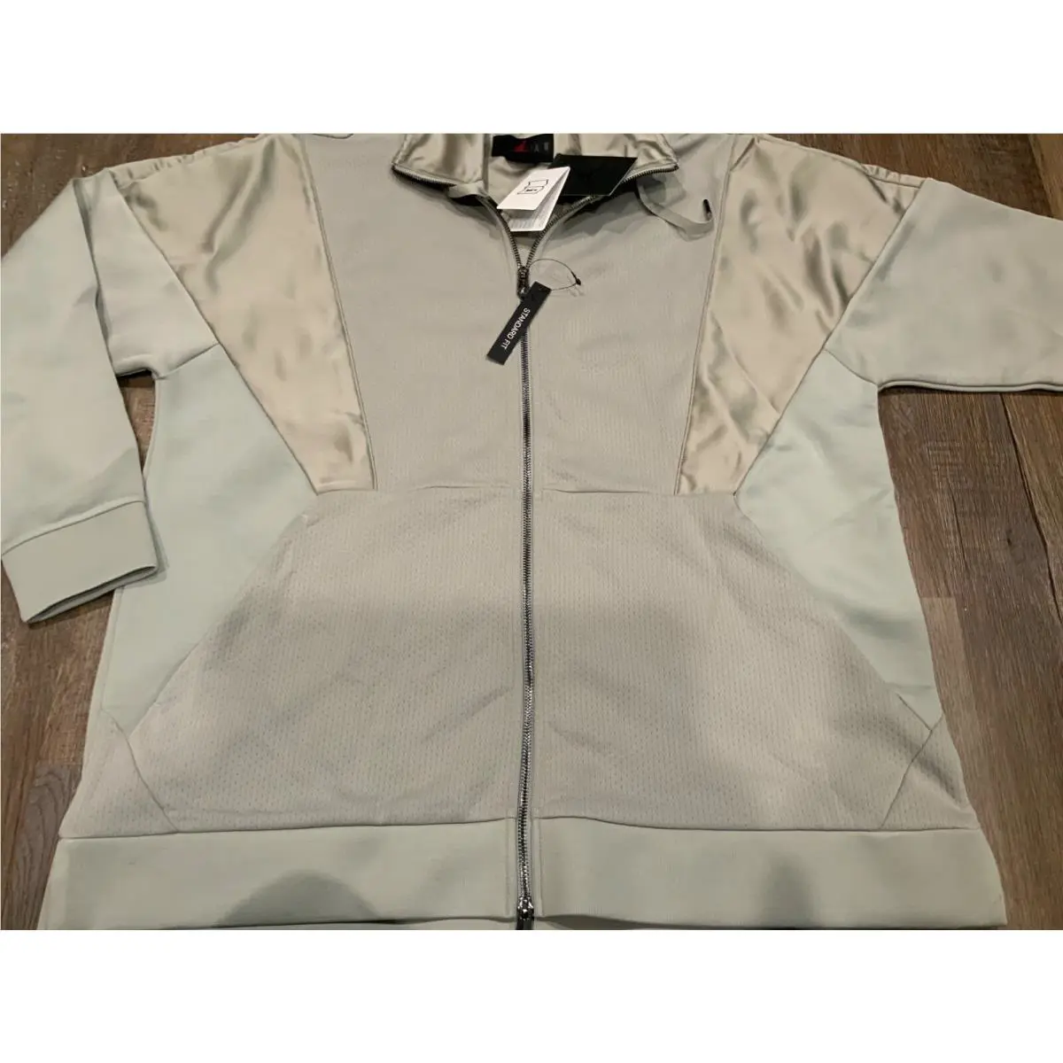 Nike clothing - Green (UPC: 640135211966) 1