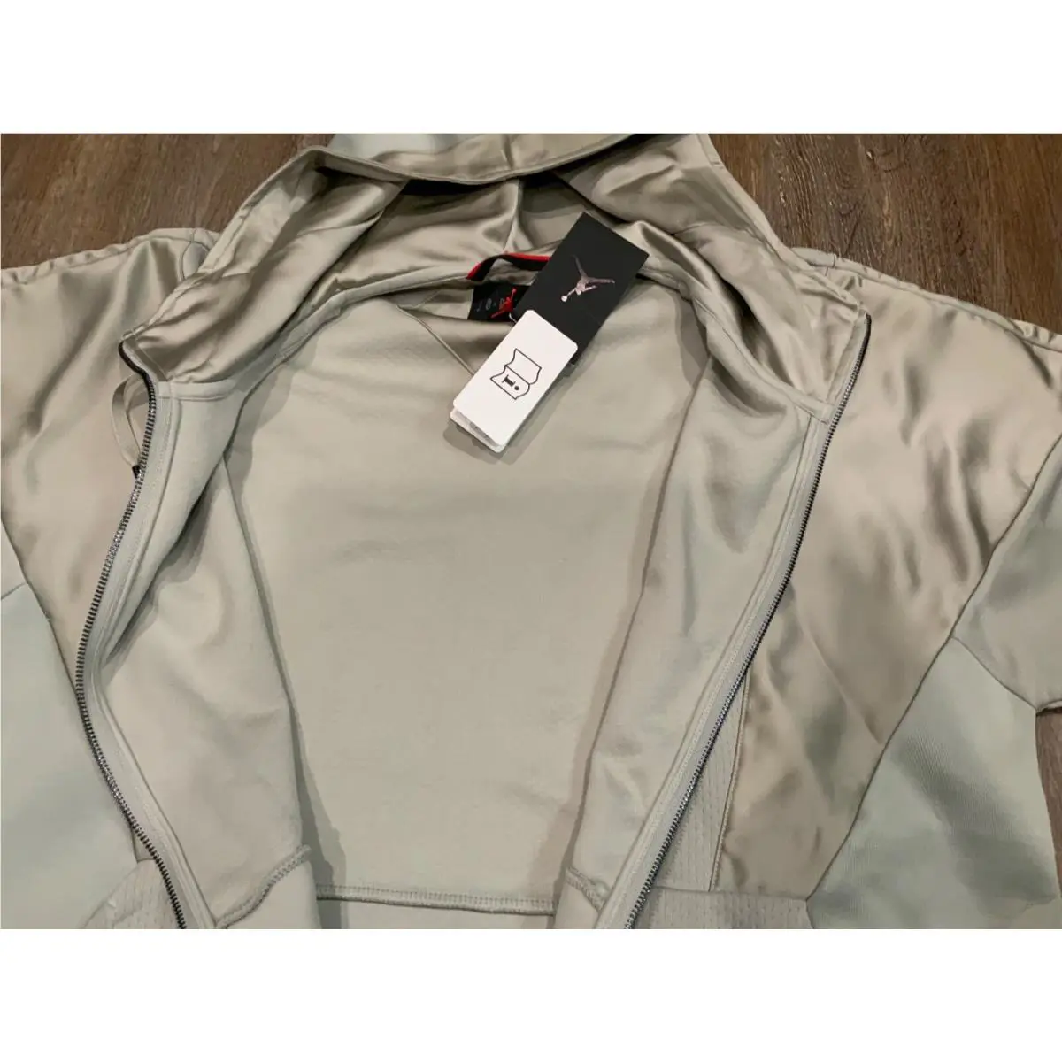 Nike clothing - Green (UPC: 640135211966) 7