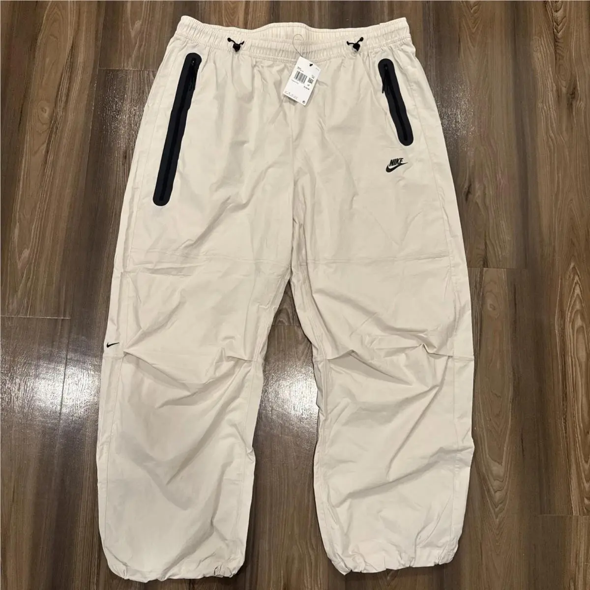Nike clothing - HM7158104 - HM7158104 - Ivory 1