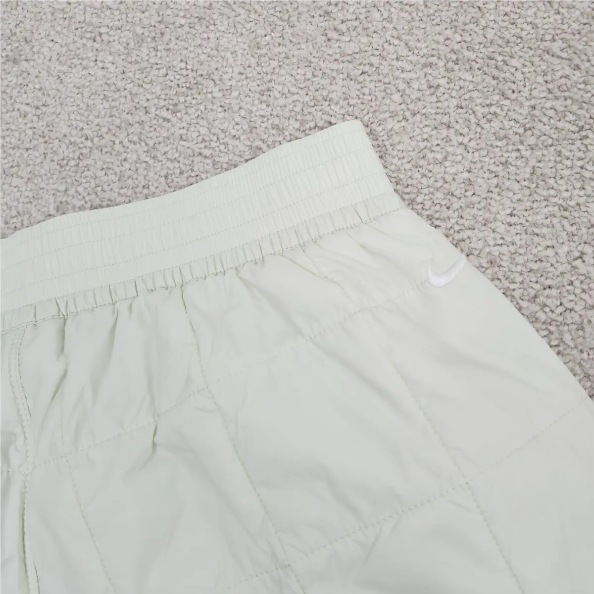Nike clothing - Ivory 12