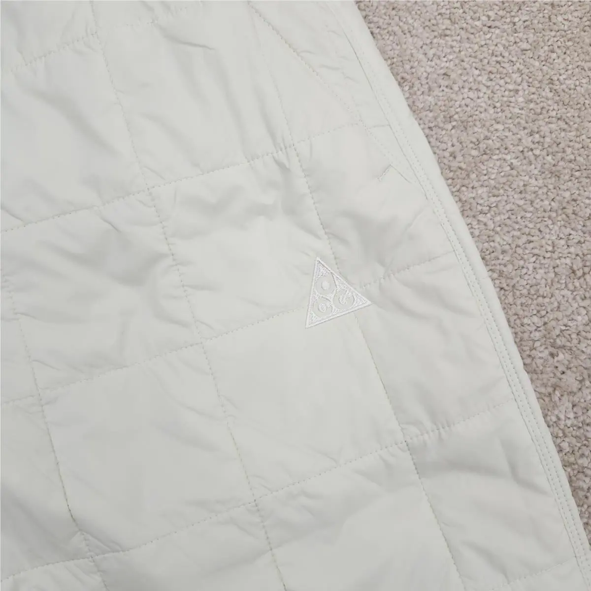 Nike clothing - Ivory 3