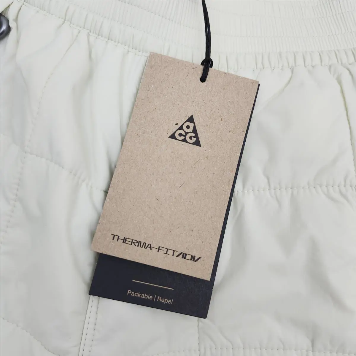 Nike clothing - Ivory 4
