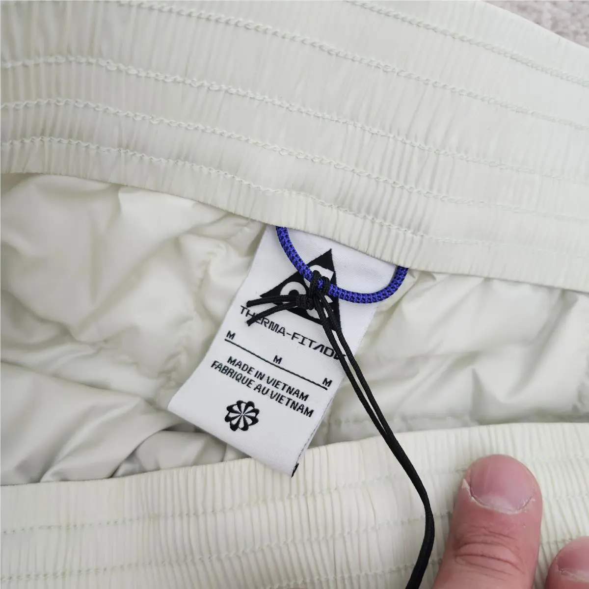 Nike clothing - Ivory 7