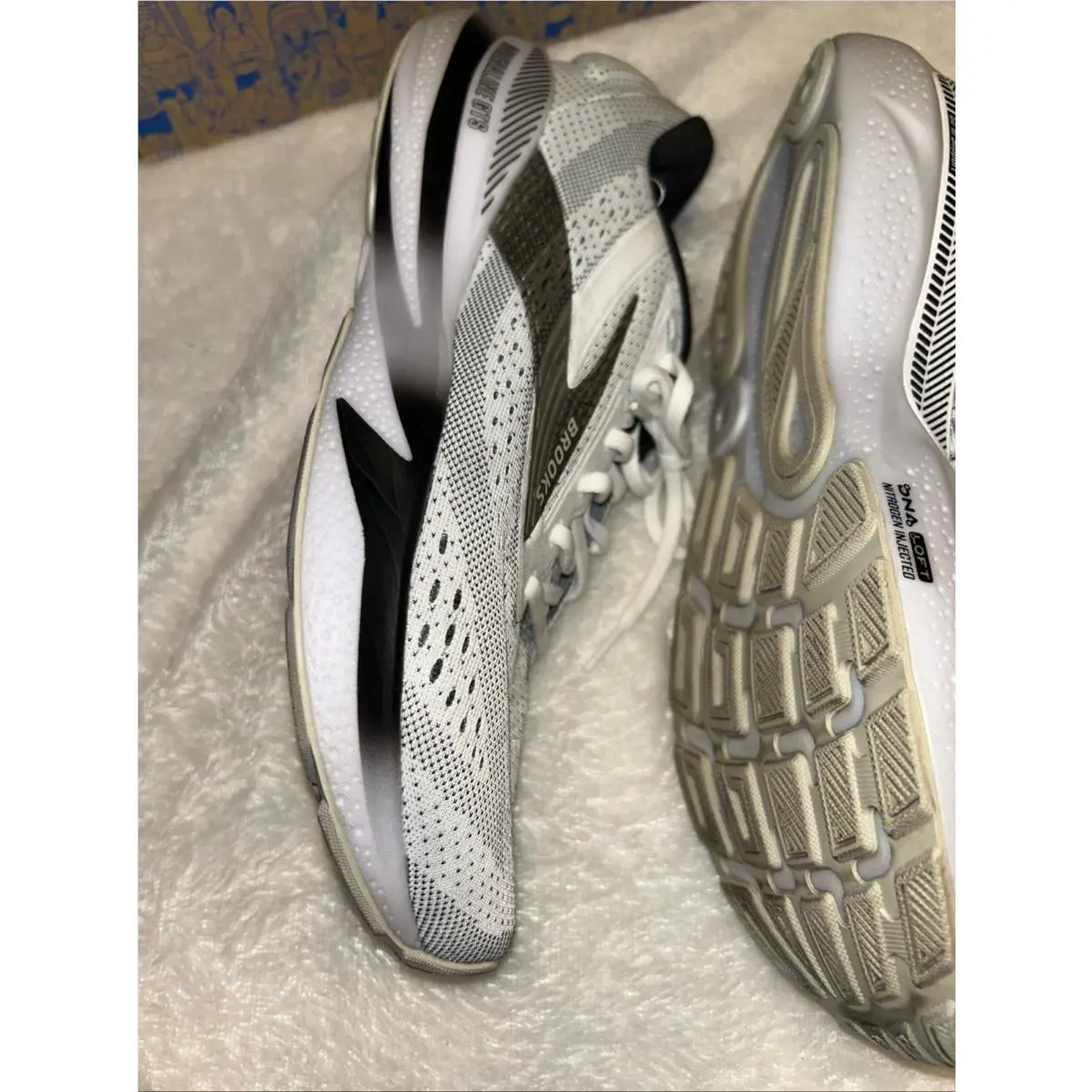 Brooks shoes - Brooks Adrenaline GTS 24 - Adrenaline GTS - White/Black/pelican 9