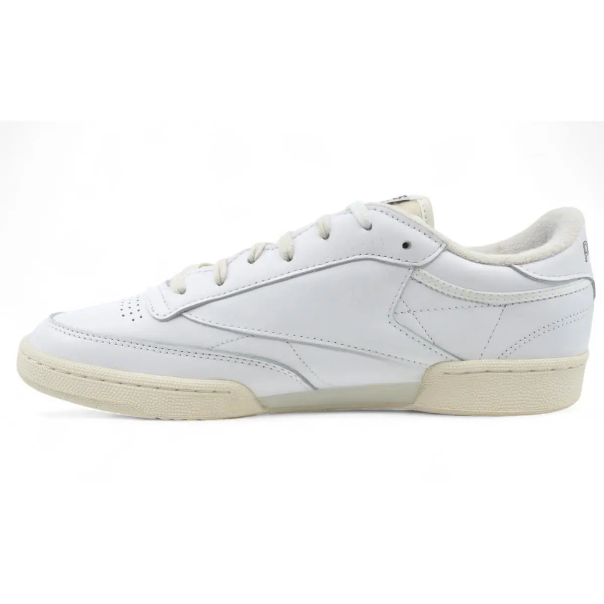 Reebok shoes - Ftwwht/Cblack/Chalk (UPC: 195739802374) 1