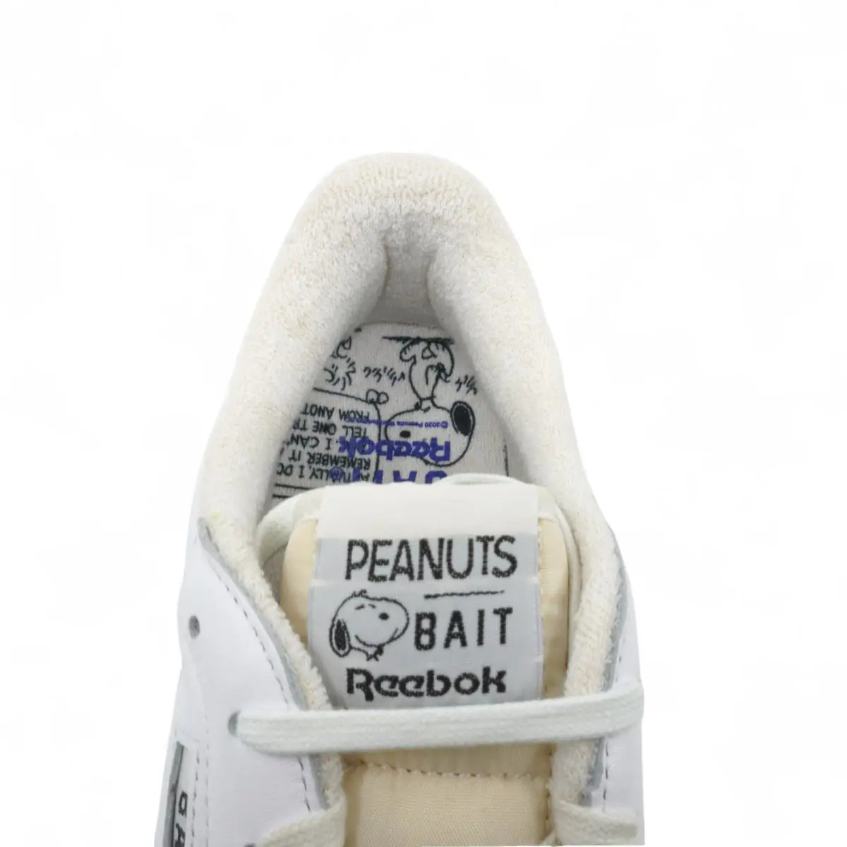 Reebok shoes - Ftwwht/Cblack/Chalk (UPC: 195739802374) 3