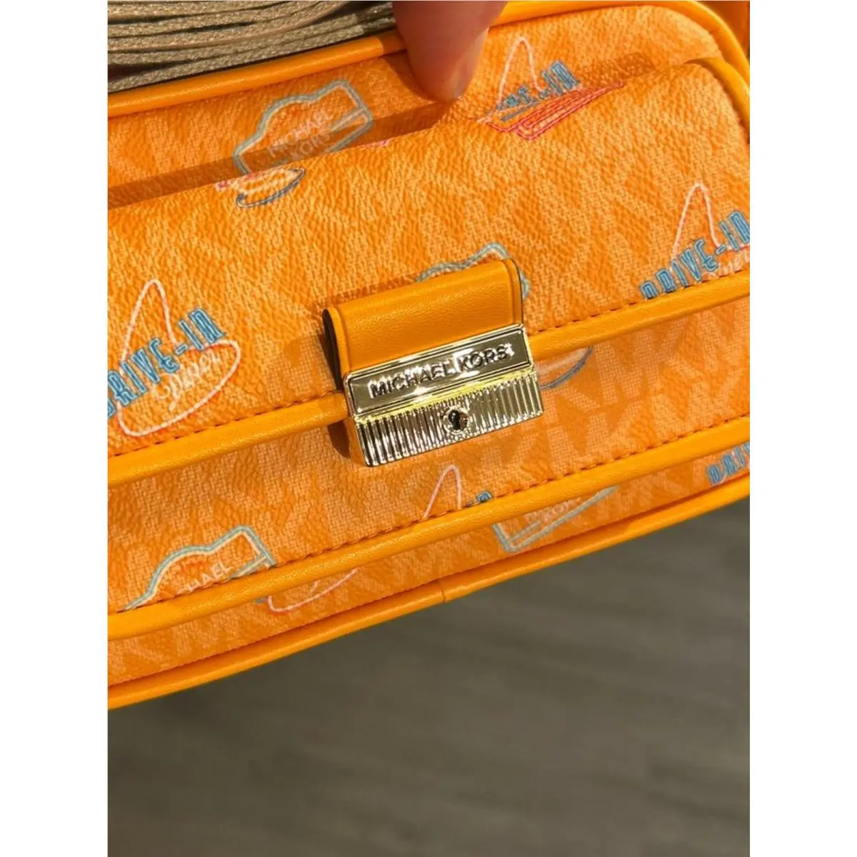 Michael Kors  bag  - Michael Bradshaw - Michael Bradshaw - 35T5G2BC0I 35T5S2BC0I - POP ORANGE, Handle/Strap: Beige, Hardware: Gold, Silver