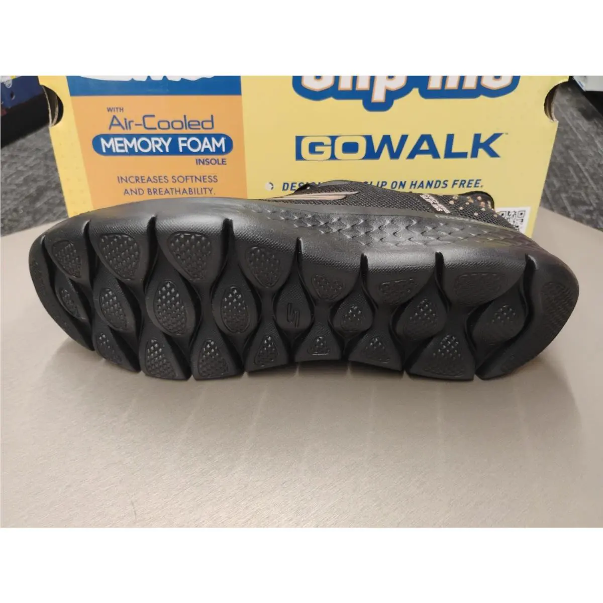 Skechers shoes - 185008 BBK - BBK - Hands Free Slip-ins - Black 9