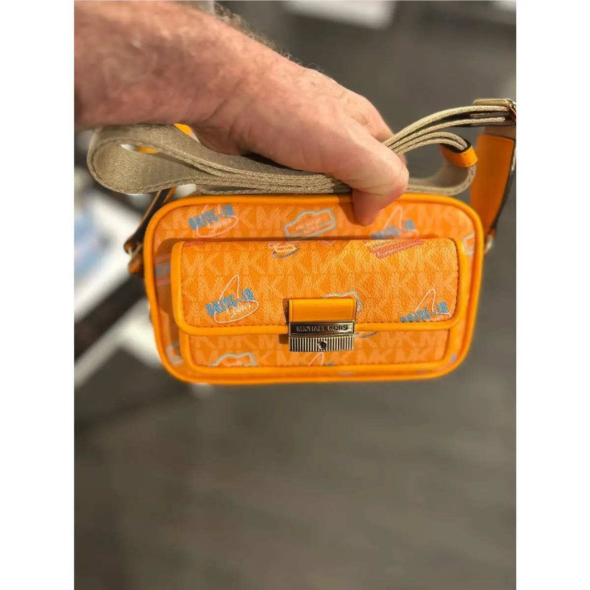 Michael Kors Bradshaw Women XS Camera Purse Crossbody Purse Bag Pop Orange MK