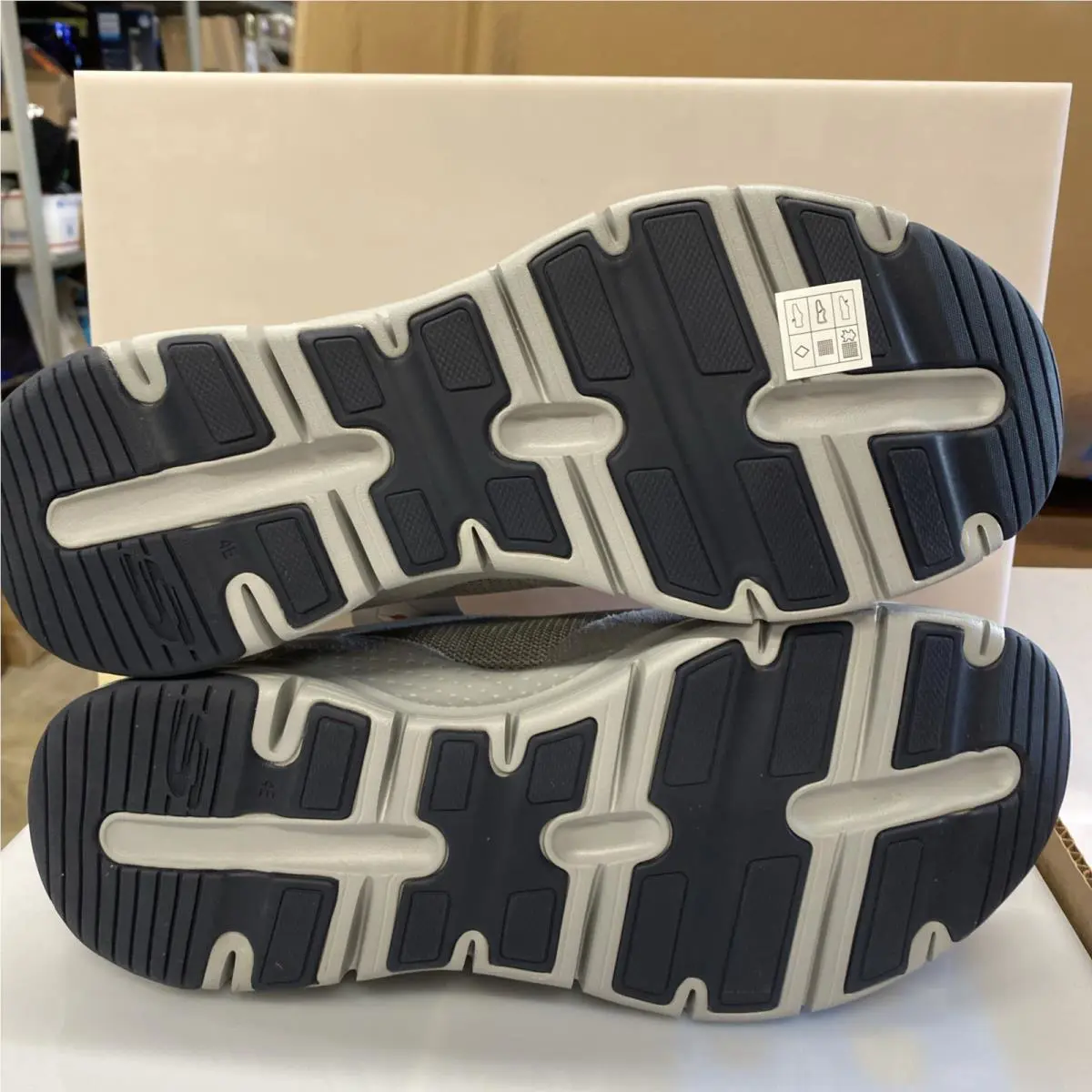 Skechers shoes - Skechers Arch Fit Servitica - Arch Fit Servitica - 232101WW - Gray (UPC: 0195204670767) 3