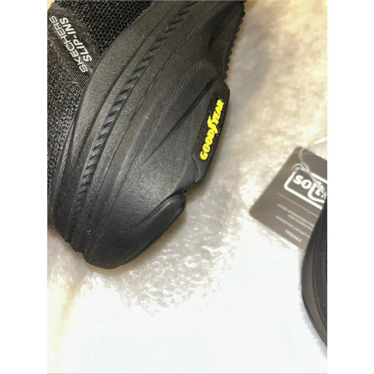 Skechers shoes - SKECHERS Hands Free Slip-Ins - Hands Free - Black/Black 9