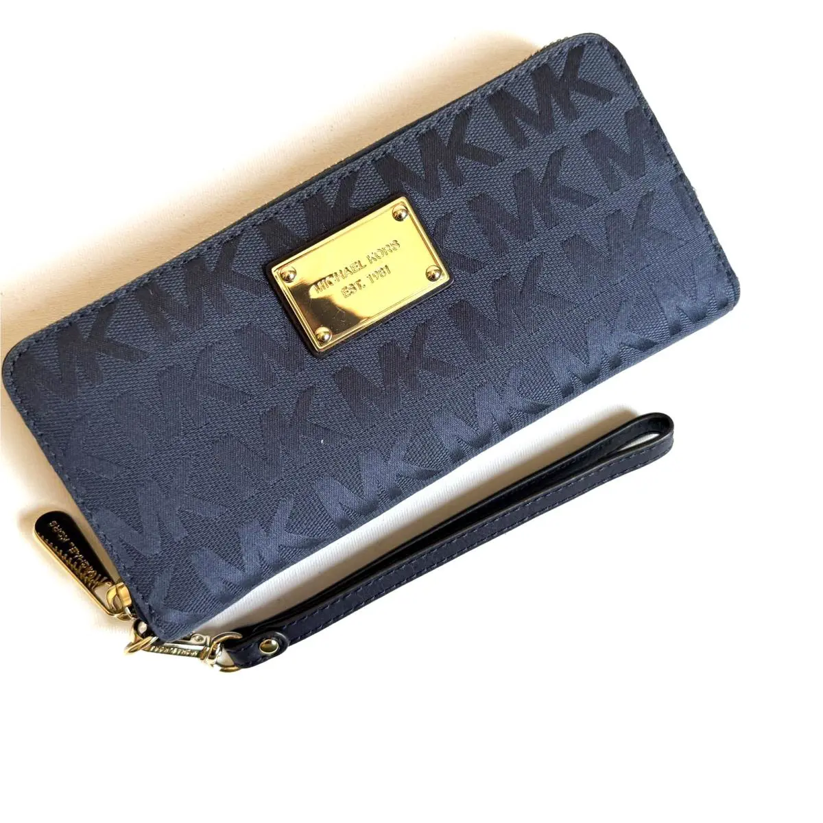 Michael Kors Jet Set Travel Large Continental Zip Wallet Wristlet Blue