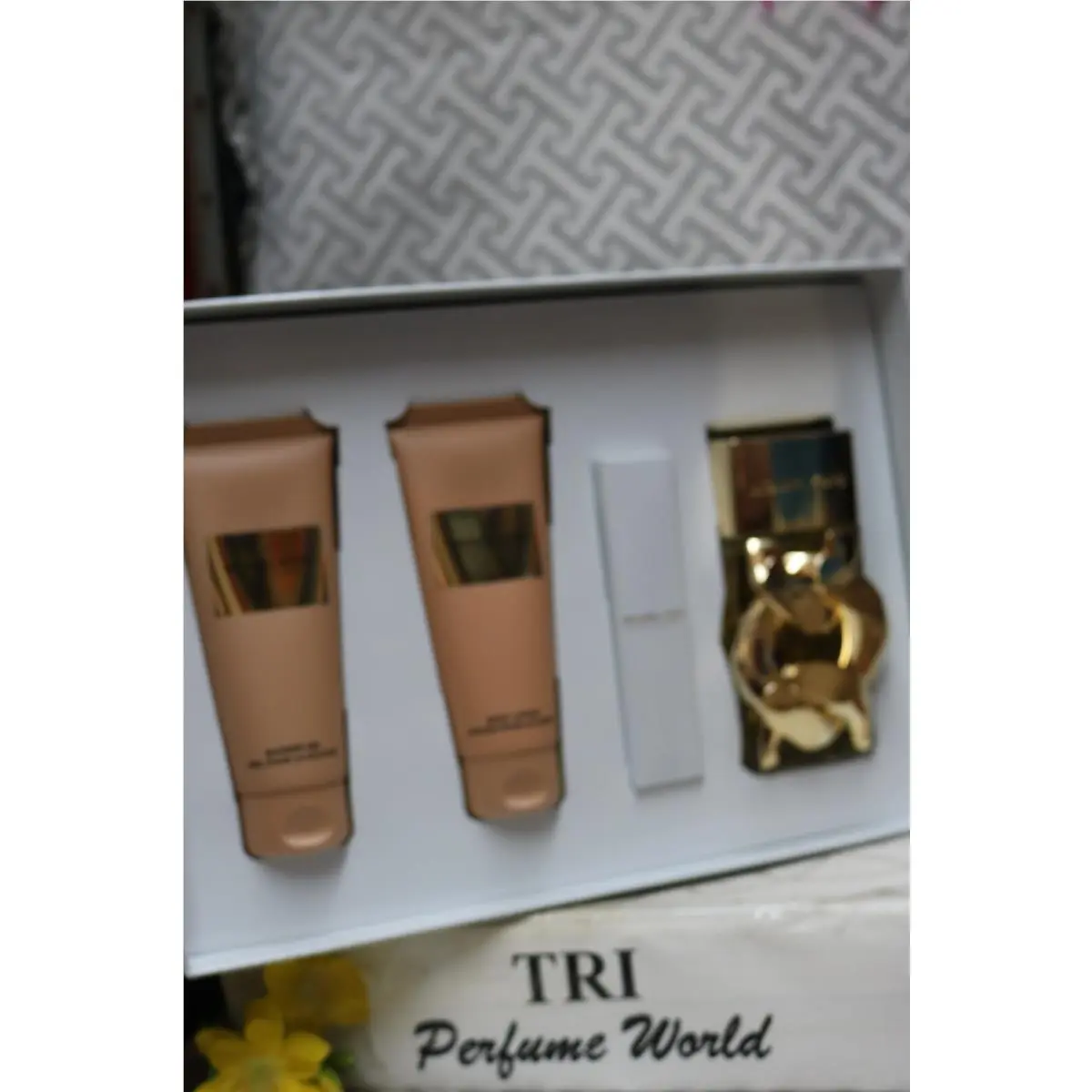 Michael Kors Femme Eau de Parfum Spray 3.4 + 10 ml +body Lotion 3.4 + Shower Gel