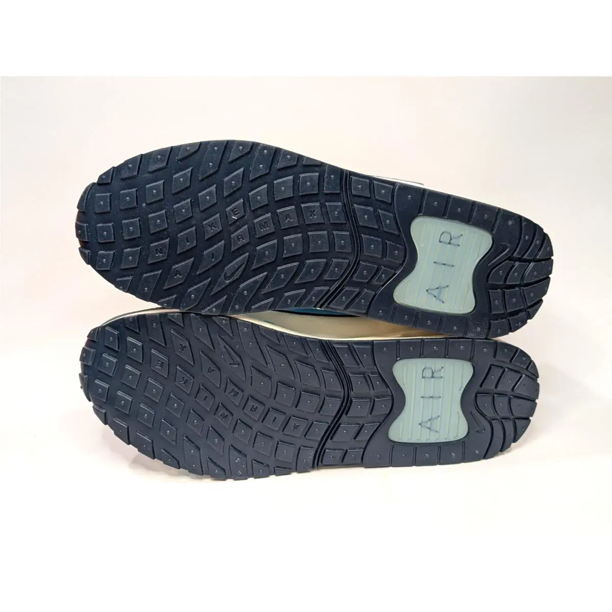 Nike shoes - Nike Air Max Solo - Air Max Solo - HJ9143-133 - Sail/Baltic Blue/Navy 7