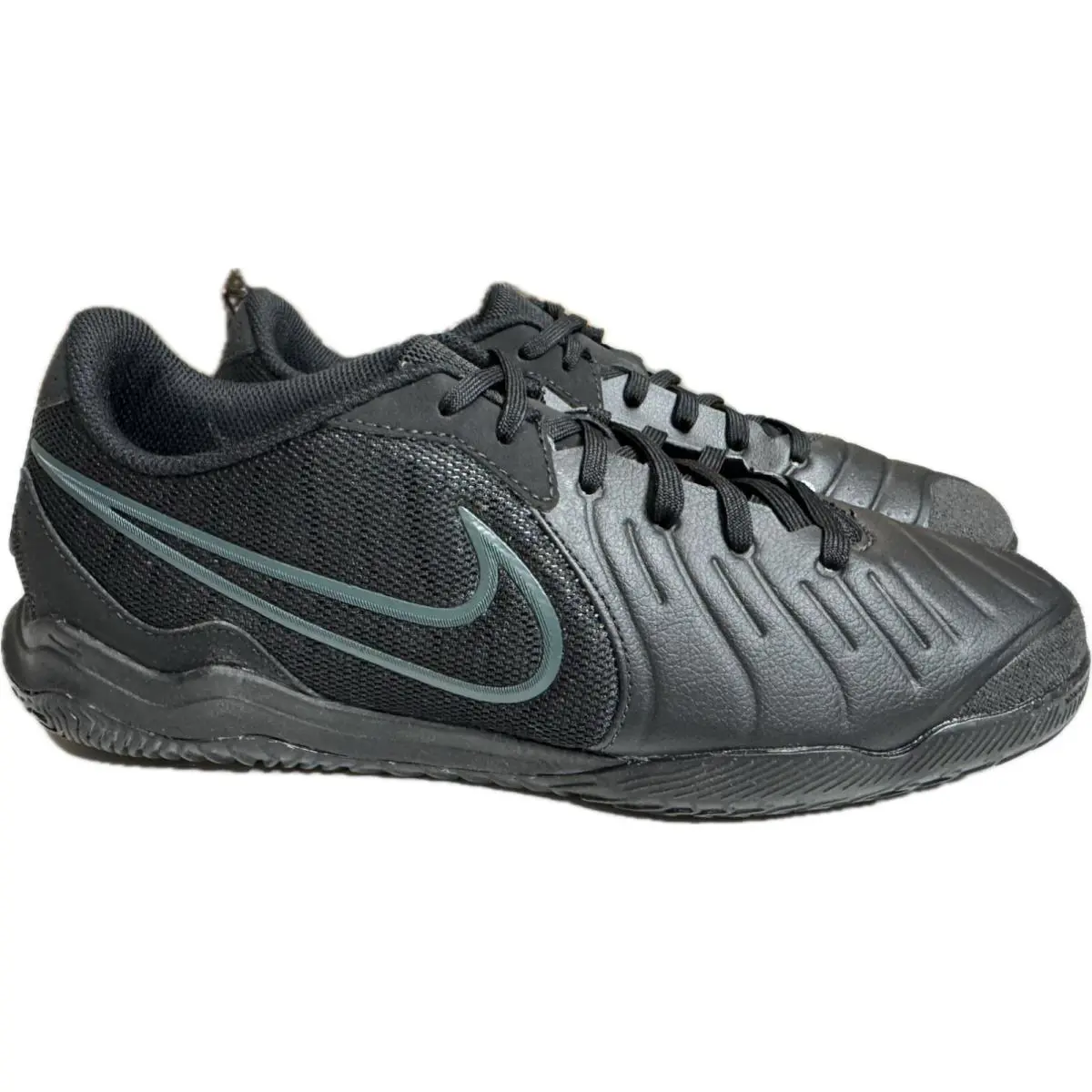 Nike Men`s Legend 10 Academy IC Black Indoor Court Soccer Shoes DV4341-002 10