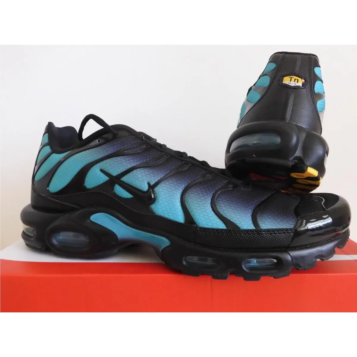 Nike shoes - Nike Air Max Plus - Air Max Plus - DM0032-016 - Black (UPC: 197863702148) 0