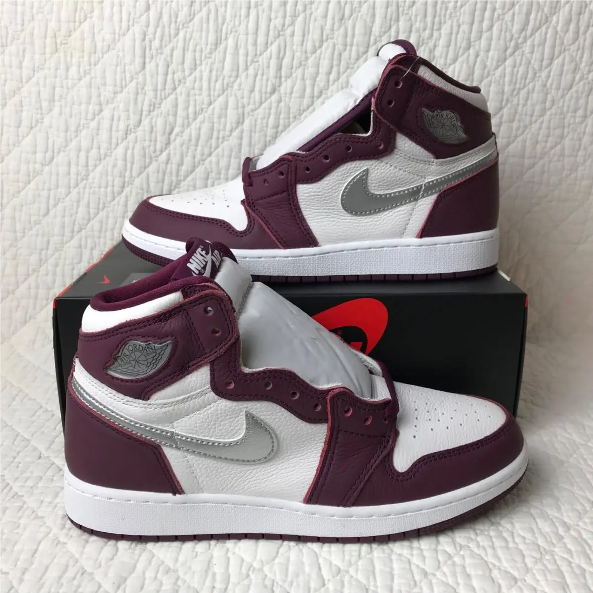 Nike Air Jordan 1 Retro High OG GS Shoes Youth Kid’s SZ 7Y Bordeaux 575441-611