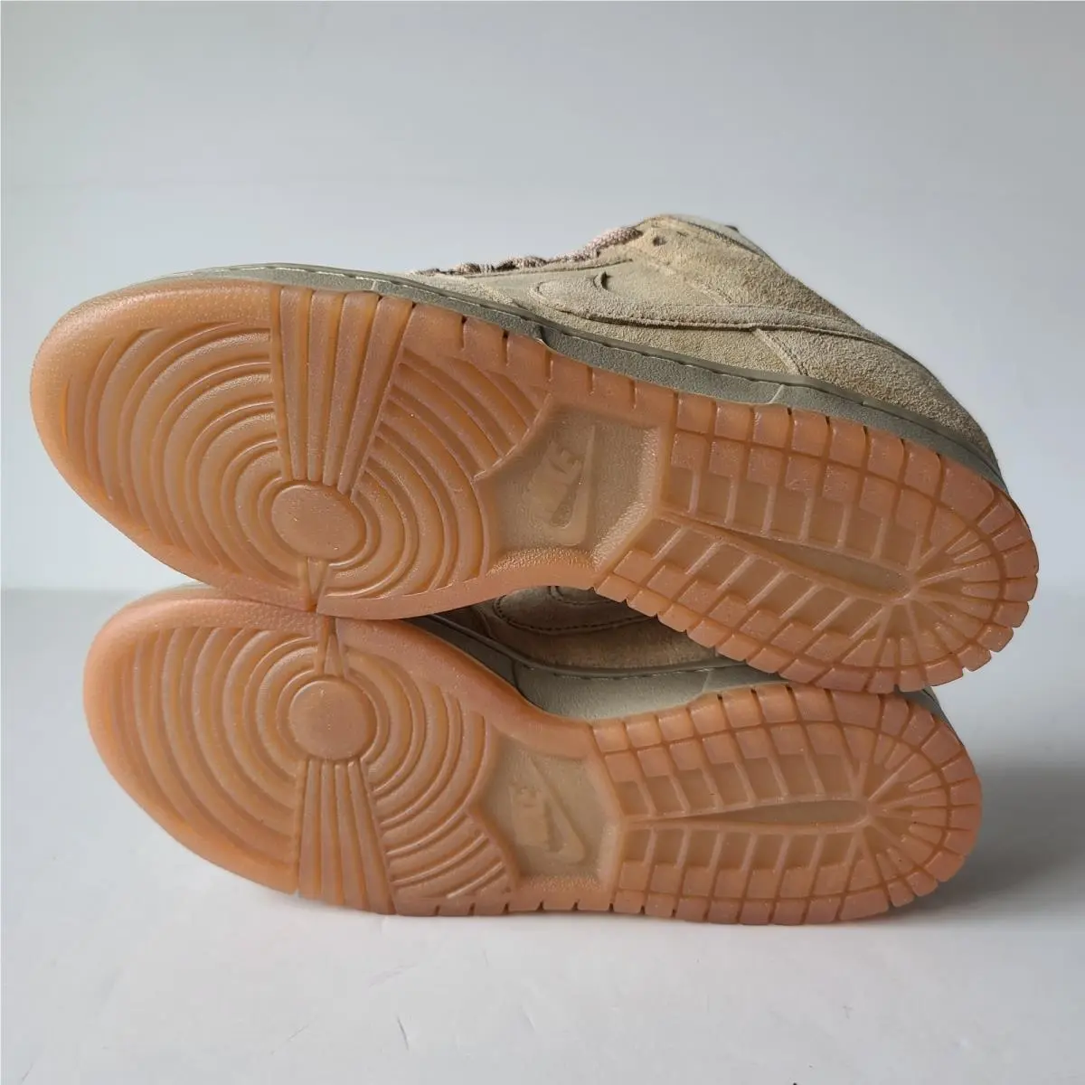Nike shoes - Nike SB Dunk Low Pro B - HJ0367-200 - Beige 3