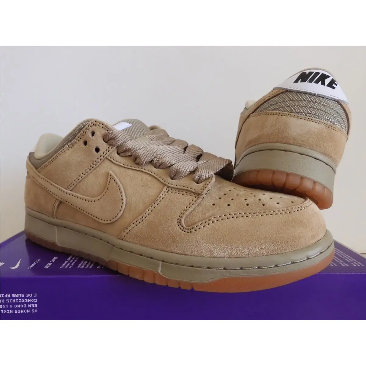 Nike shoes - Nike SB Dunk Low Pro B - HJ0367-200 - Beige 0