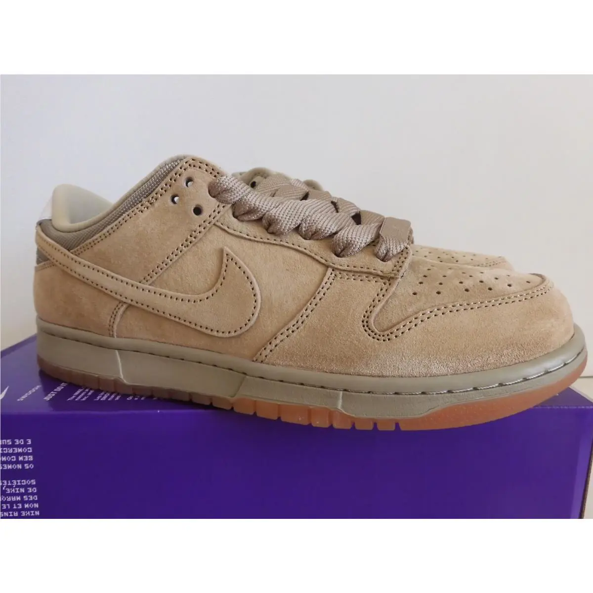 Nike shoes - Nike SB Dunk Low Pro B - HJ0367-200 - Beige 4