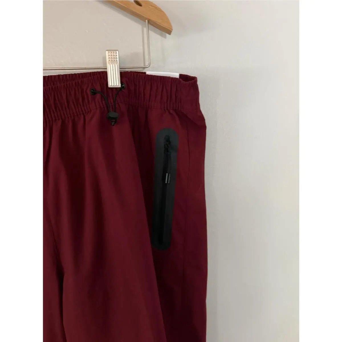 Nike clothing - Nike Tech Woven Pants - Tech Woven Pants - HM7158-652 - Burgundy, Manufacturer: Burgundy Crush/Black (UPC: 0198484382894) 2