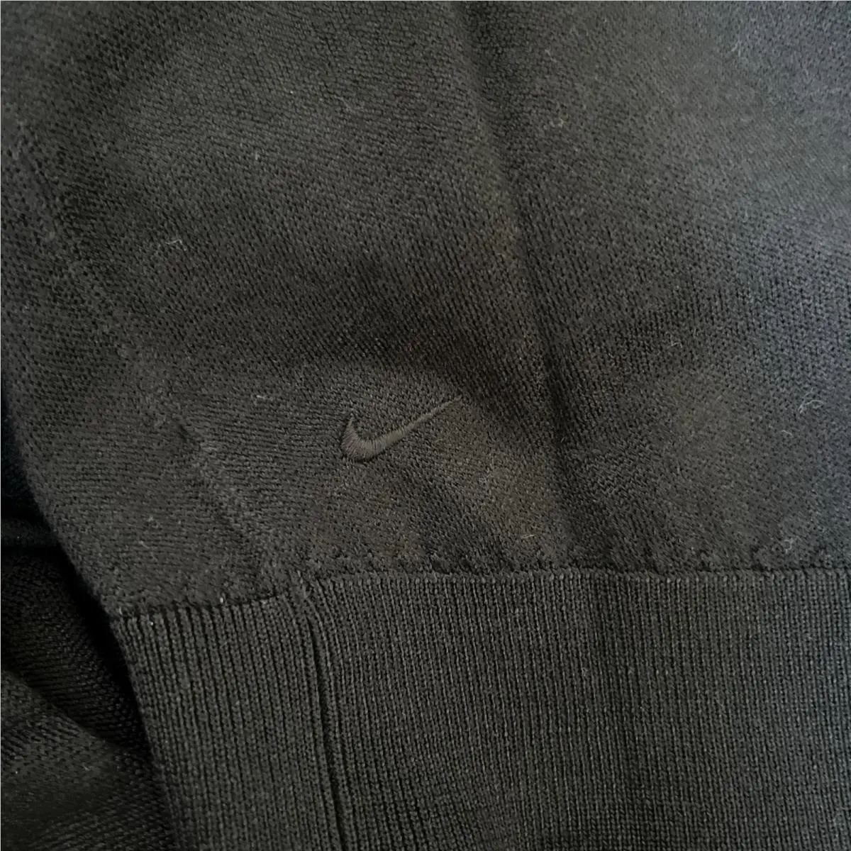 Nike clothing - Black (UPC: 0196147743709) 15
