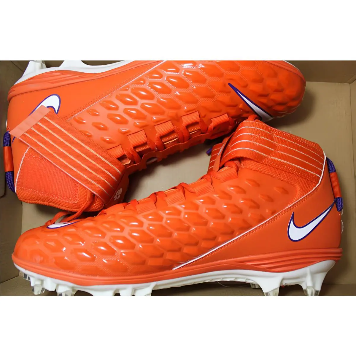 Nike shoes Force Savage - Orange 4