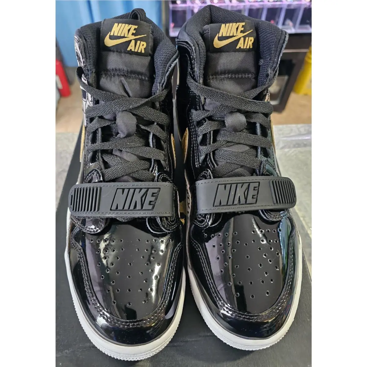 Nike shoes - Jordan Legacy 312 - Legacy - AV3922-007 - Balck & Gold 2