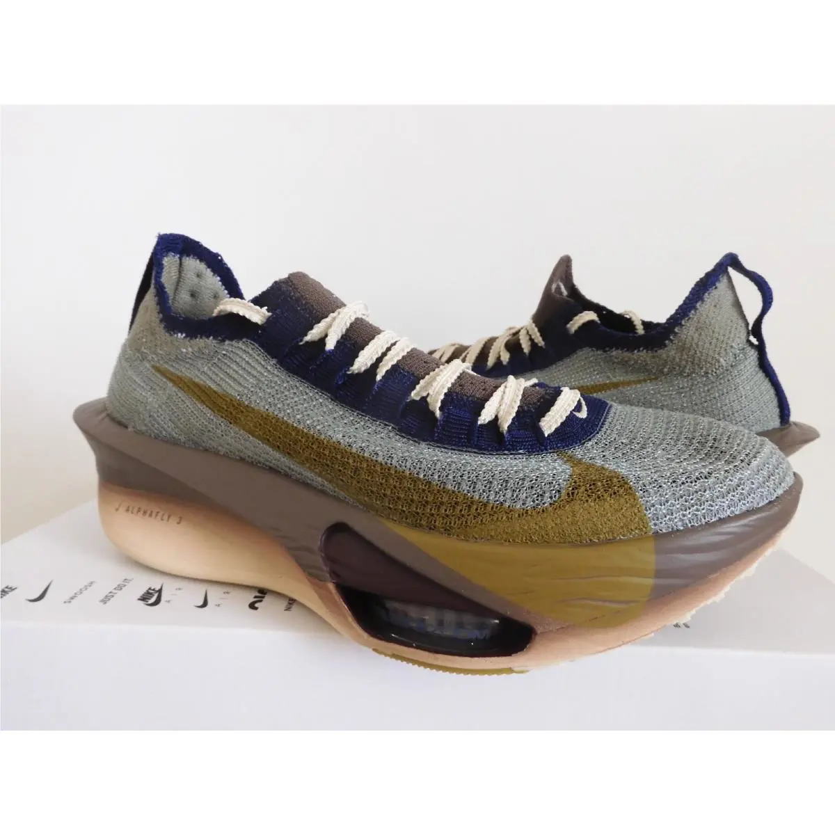 Nike shoes - Nike Air Zoom Alphafly NEXT% 3 - HV4318-320 - Green (UPC: 197860635975) 0