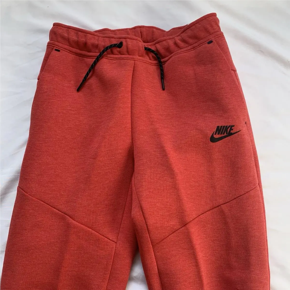 Nike clothing - HV5869-672 - HV5869-672 - Light University Red (UPC: 197859898459) 1