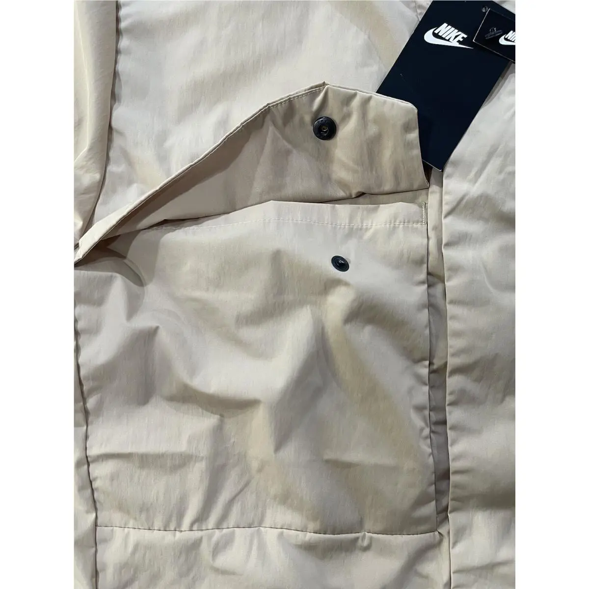 Nike clothing - Sportswear Premium Essentials M65 Jacket - Grain / Black (UPC: 194956113294) 9