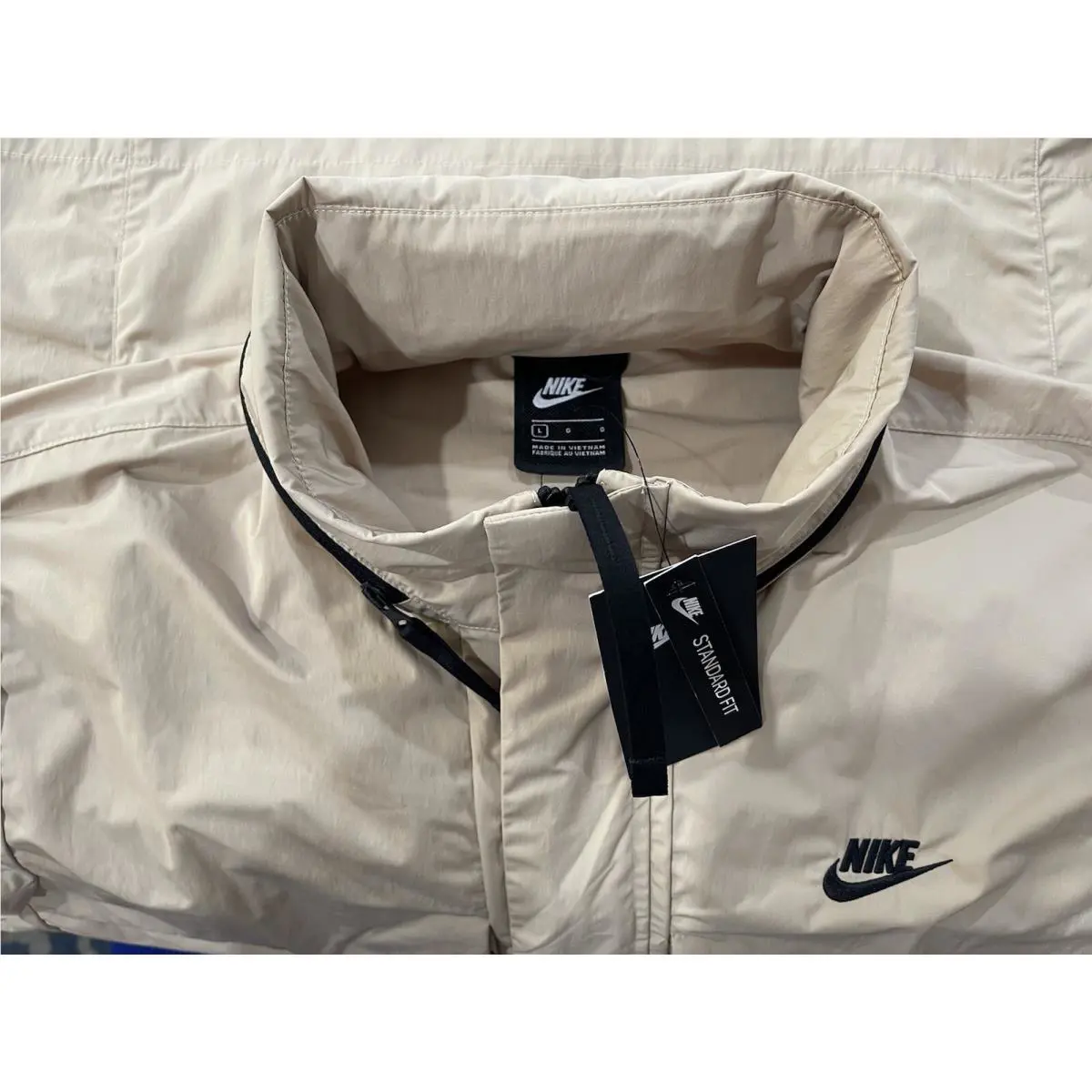 Nike clothing - Sportswear Premium Essentials M65 Jacket - Grain / Black (UPC: 194956113294) 16
