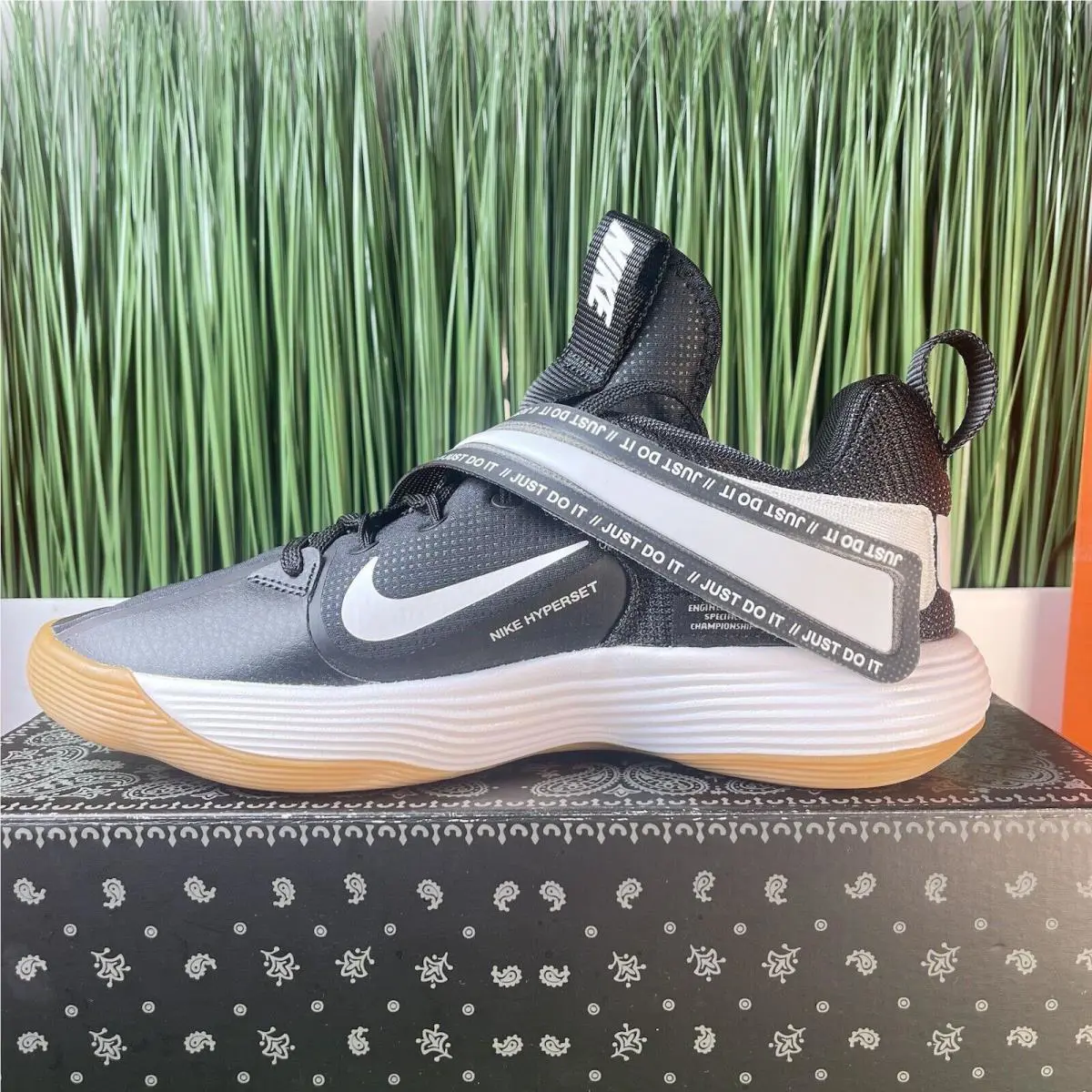 Nike shoes - Black 0