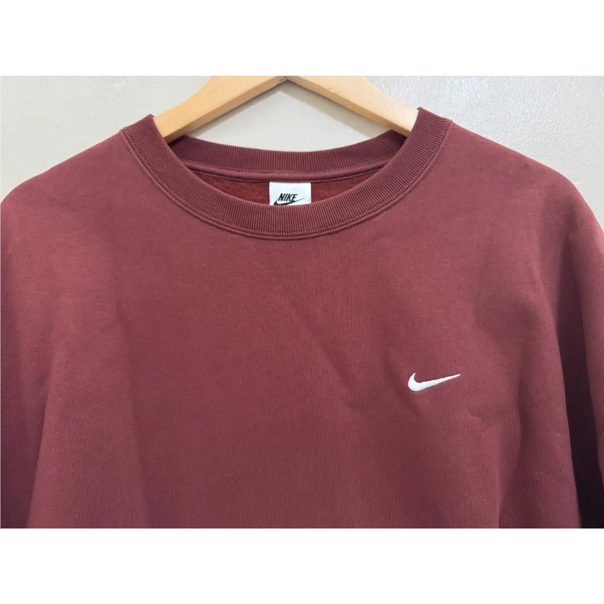 Nike clothing - Brown 1