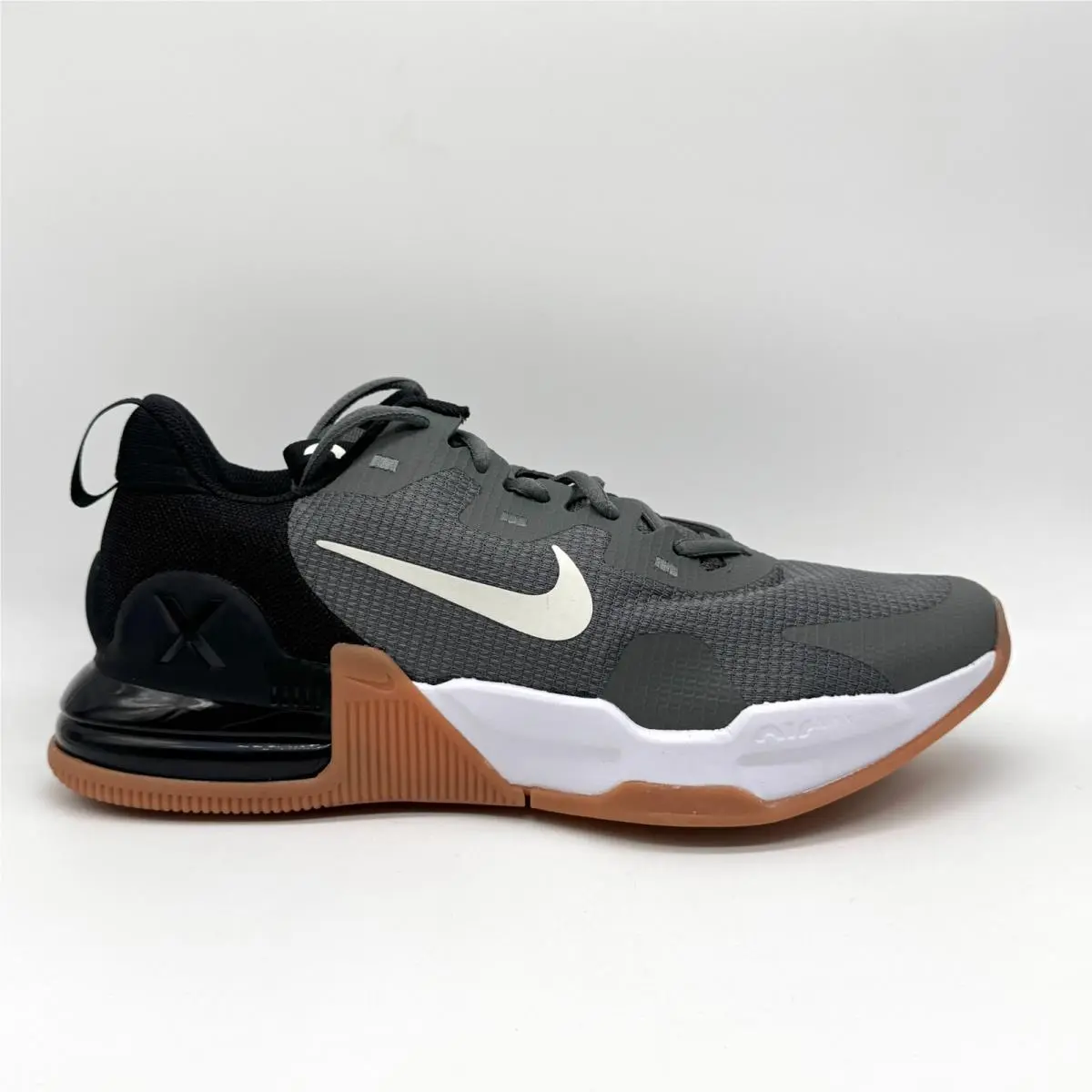 Mens Alpha Trainer 5 Grey Black White Shoes Sz 9.5 Active DM0829-008 by Nike