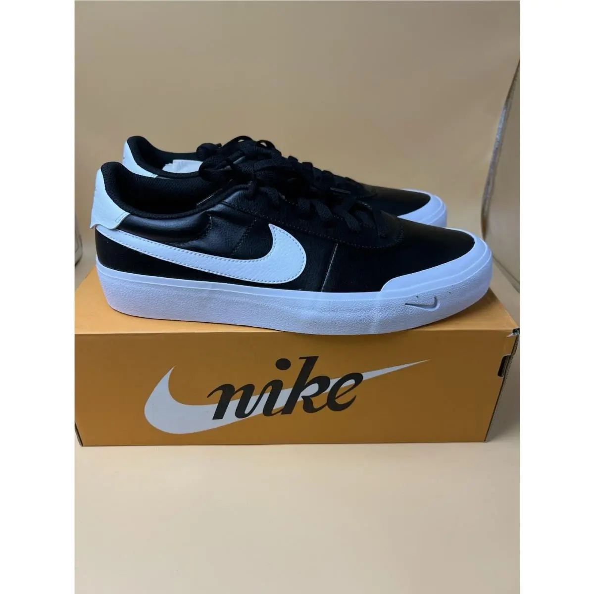 Court Shot Sneakers Black White Leather FQ8146-002 Mens Size 9.5 by Nike