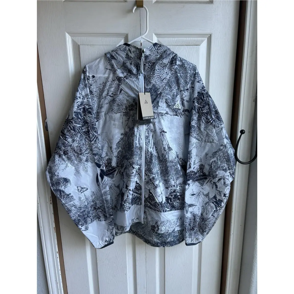 Nike Acg Cinder Cone Camo Windproof Print Jacket HJ2885-085 Size L