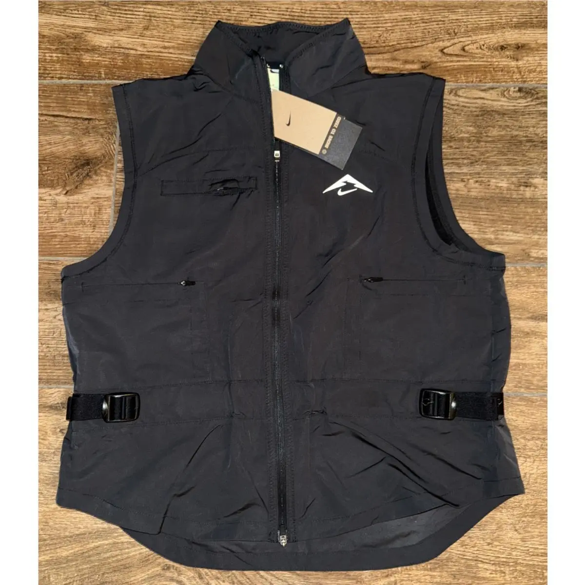 Nike Women`s Trail Repel Running Vest Black Womens Size M Medium FV6398 010